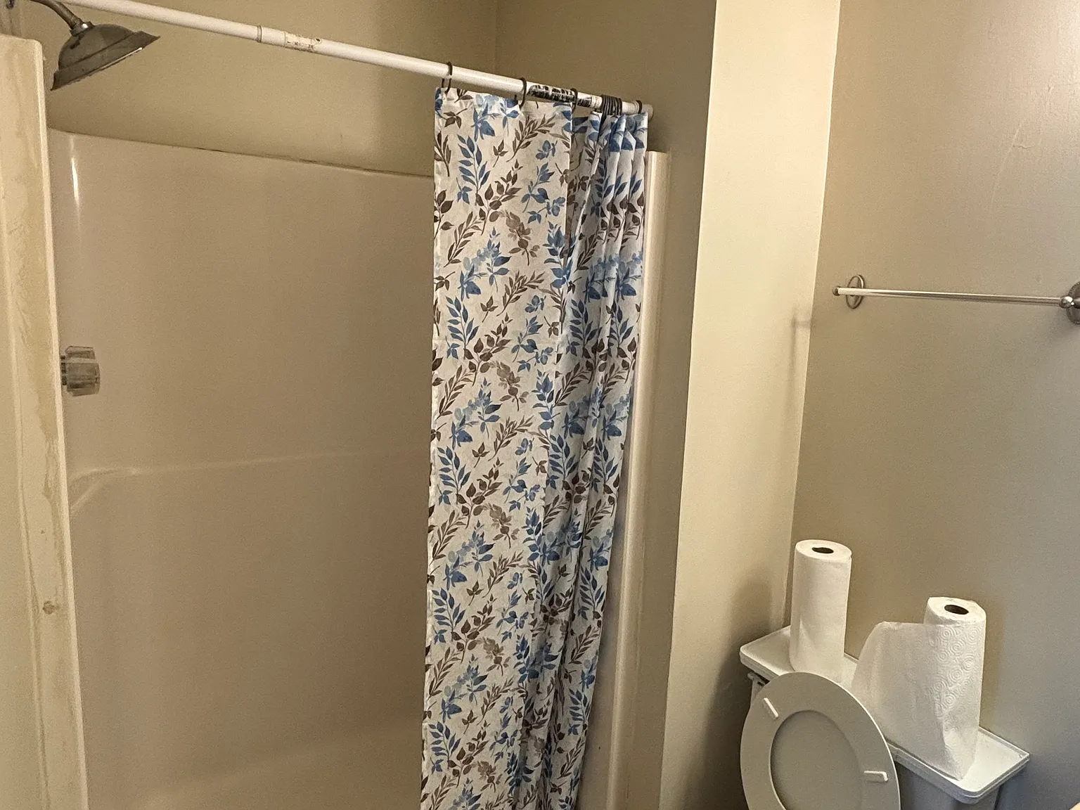 2 bed, 2.5 bath, 1412 sqft, $1,900 — Photo 3