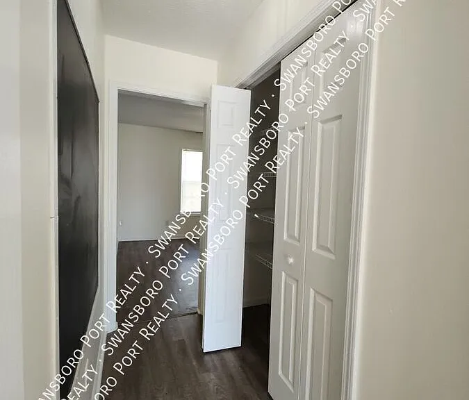205 Ashcroft Dr — Photo 15
