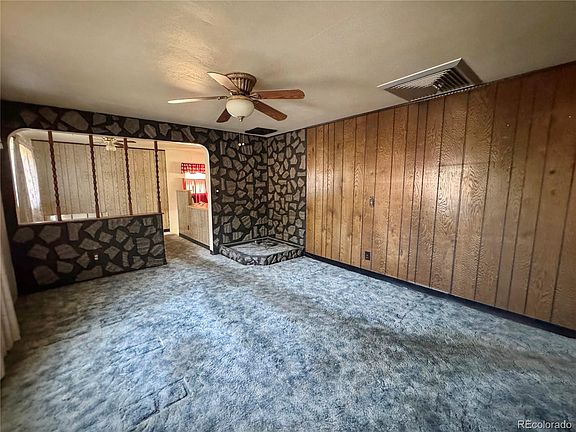 4th image of 9371 Nagel Drive