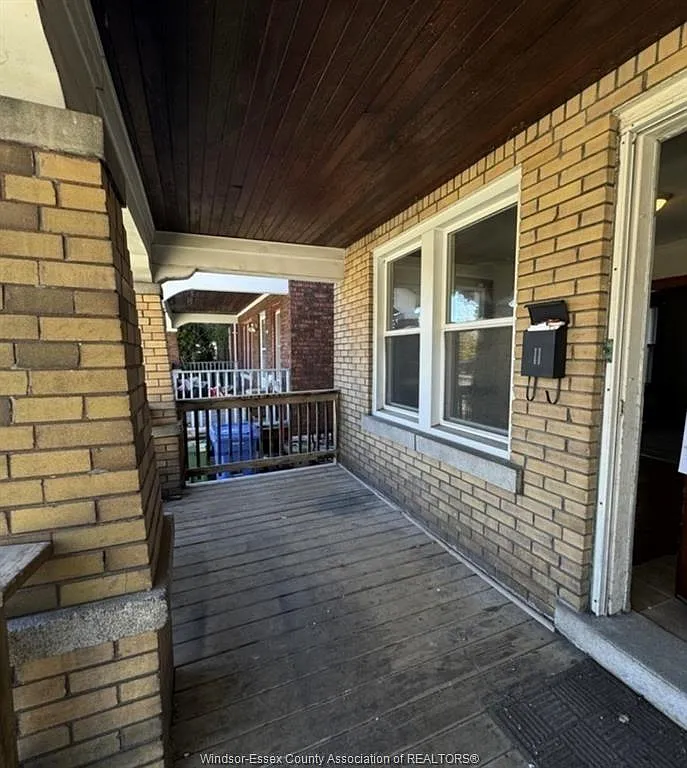 7 bed, 2.5 bath, $2,800 — Photo 2