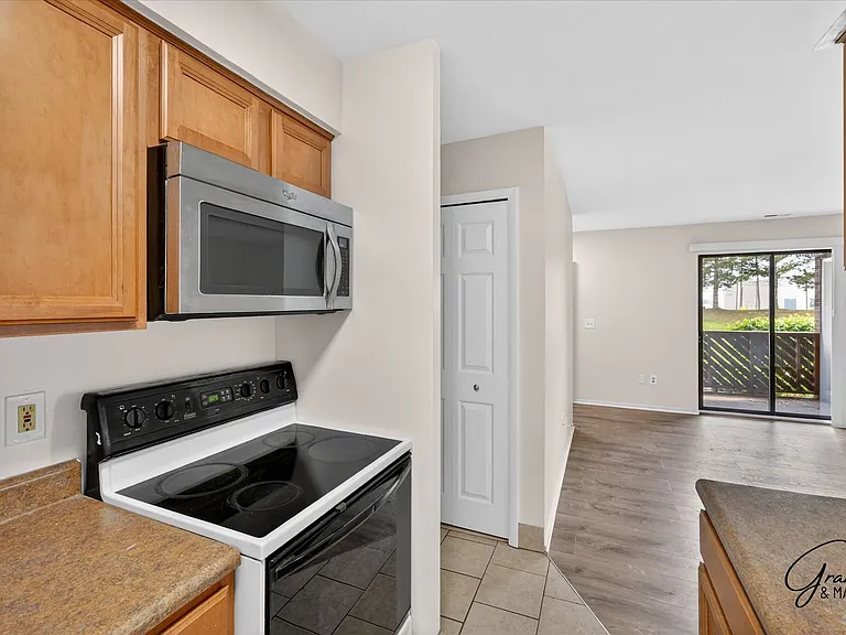34632 Mercer Ln — Photo 12
