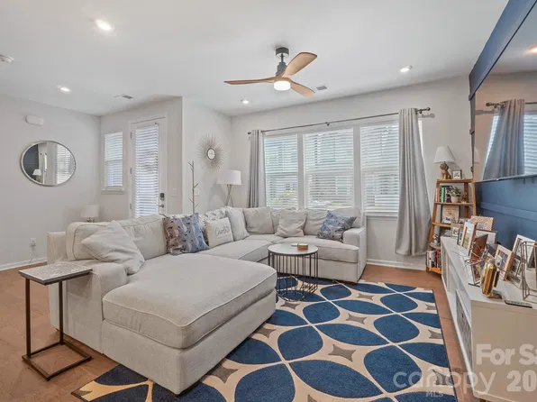 6161 Pierce Ln, Kannapolis, NC 28081