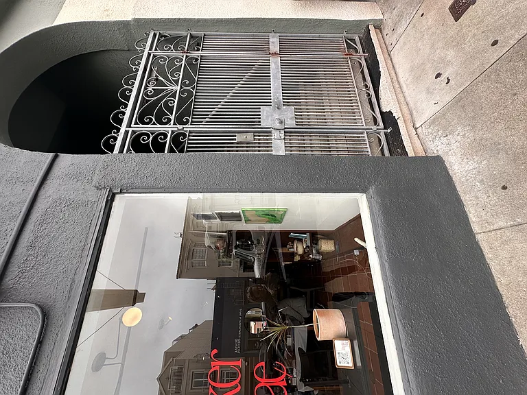 1500 Irving Street — Photo 13