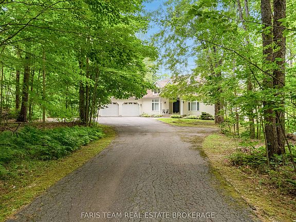 4th image of 1037 Rockcastle Rd