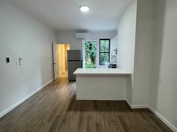 161 Irving Avenue image 1 of 20