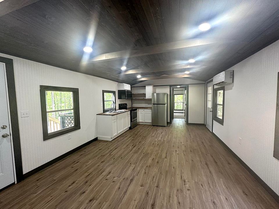 1st image of 43 Cordell Ave