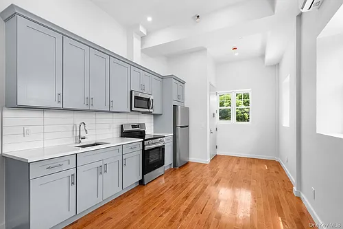 99 Main St #1 Photo 1