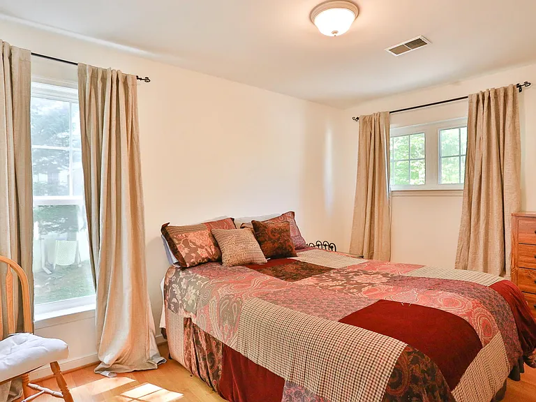 15979 Cove Ln — Photo 12