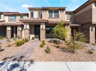 128 Silver Run Ln, Las Vegas, NV 89138