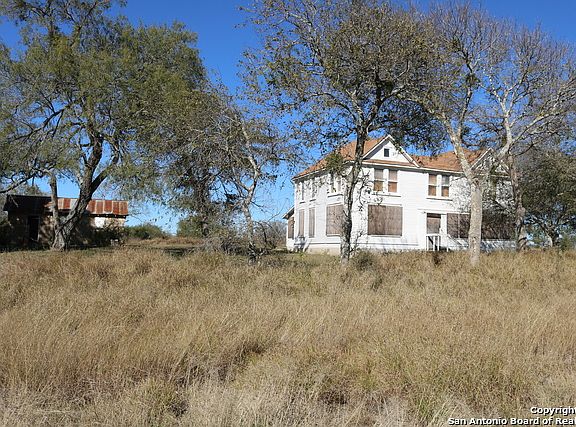 2nd image of 3050 County Road 182