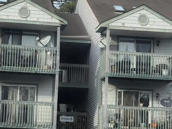 6 Oyster Bay Rd APT L, Absecon, NJ 08201