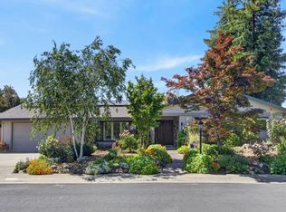 9746 Mira Del Rio Dr, Sacramento, CA 95827