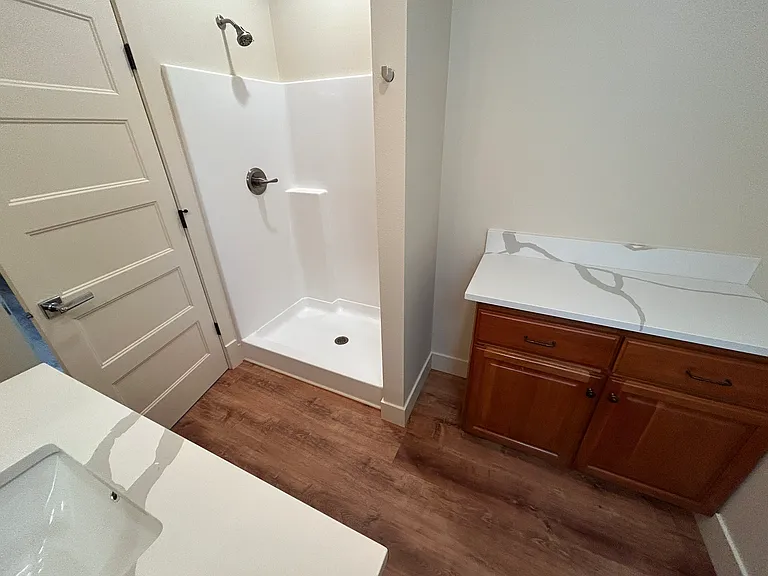 1598 Court St NE #1 — Photo 14