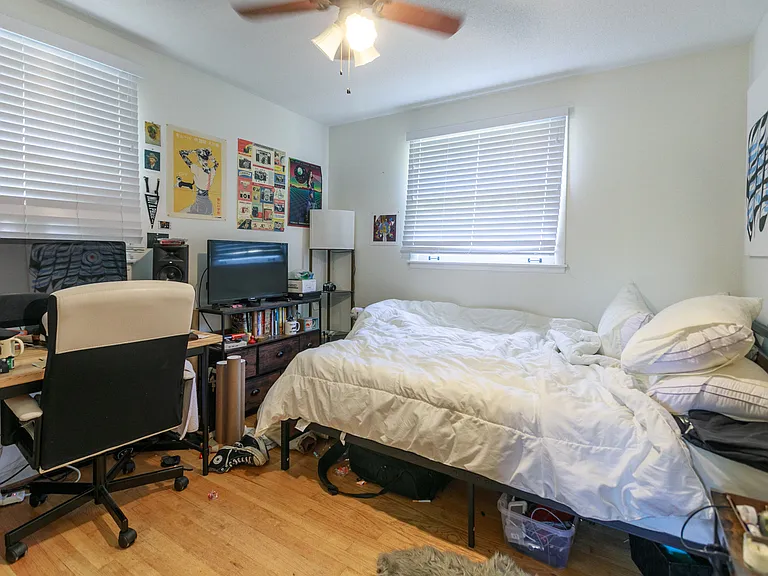 Bedroom #1