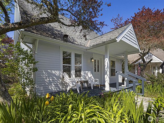 5th image of 21 Blair Avenue #313