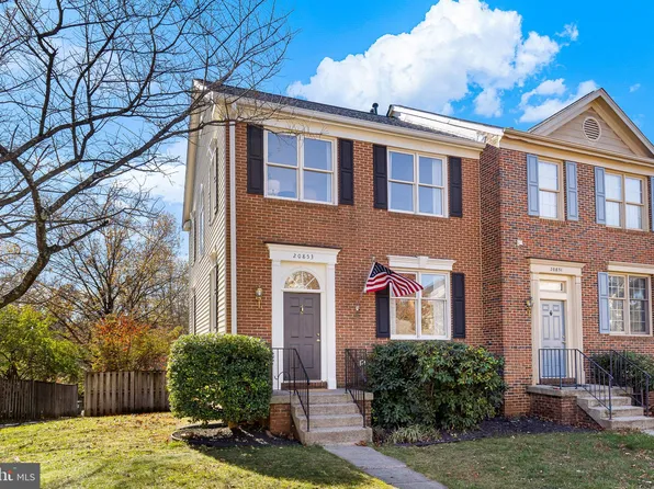 20853 Sandstone Sq, Sterling, VA 20165