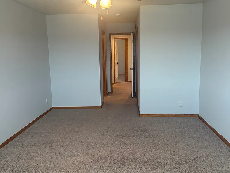 5721 Brendon Ln — Photo 8