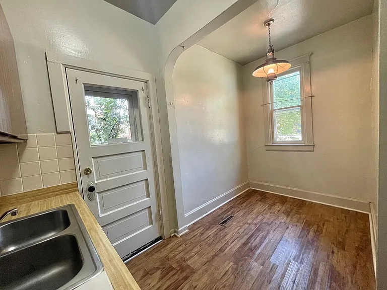 1123 Laporte Ave — Photo 9