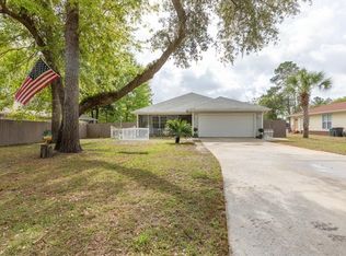 370 Palmetto Ave, Freeport, FL 32439