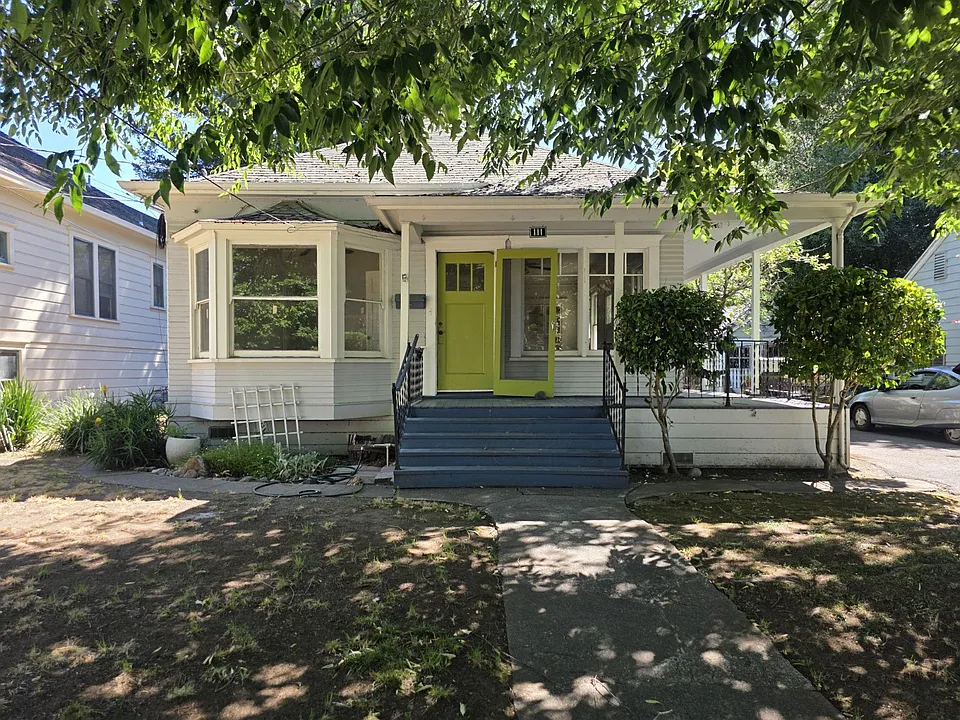 111 Junior St