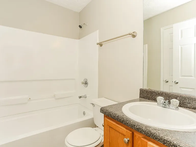 3830 Riverside Pkwy — Photo 11