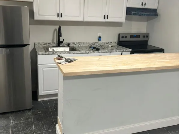 263 Mayock St, 263 Mayock St APT 1, Wilkes Barre, PA 18705
