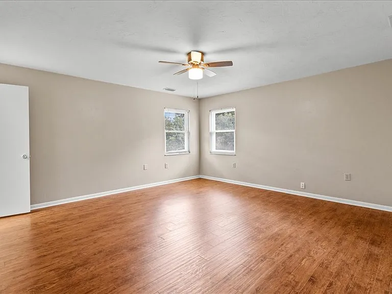 3591 N Honeylocust Dr — Photo 13