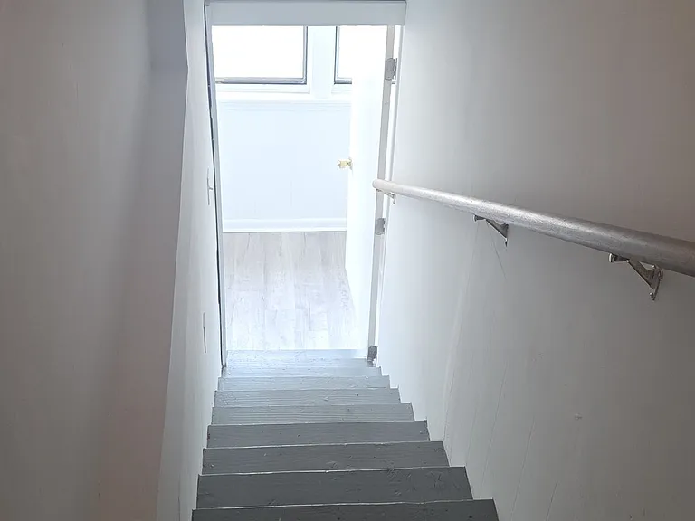 426 Poplar St #2 — Photo 16