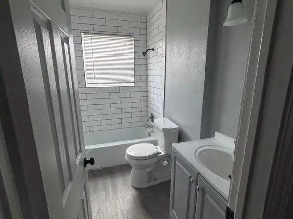 4218 J St #3, Houston, TX 77072