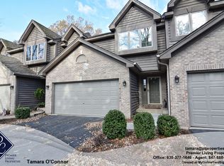 917 Millcreek Cir, Elgin, IL 60123