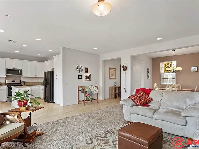 8209 Coral Point Ct — Photo 3