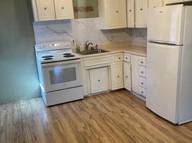 75 Main St, Sterling, CT