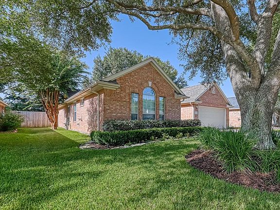 2nd image of 16119 Aberdeen Forest Drive