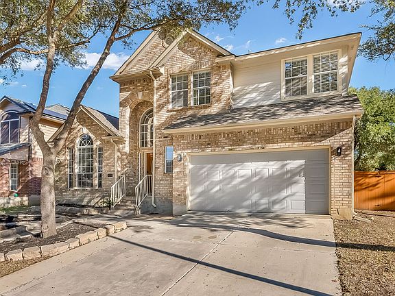 2nd image of 6103 Oakwood Trail