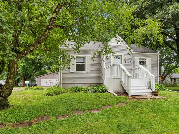 1112 Lewis Ave, Des Moines, IA 50315