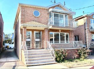 1140 128th St, Flushing, NY 11356