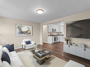 194 S End Rd #B, East Haven, CT 06512