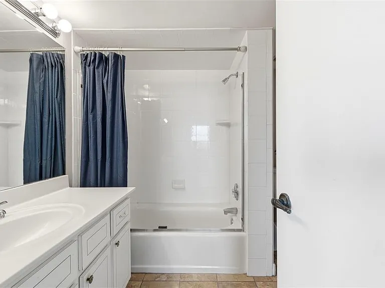 17408 Gulf Blvd #403 — Photo 35