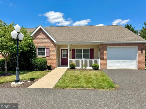 36 Ellen Cir, Pottstown, PA 19464