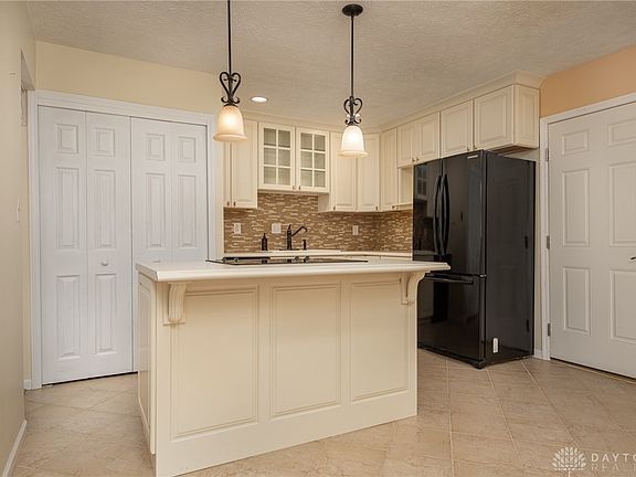 3rd image of 508 Marshall Dr