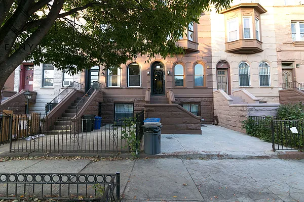 Rented by ERNY LLC | media 22