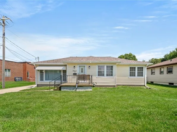 1623 E 33rd St, Des Moines, IA 50317