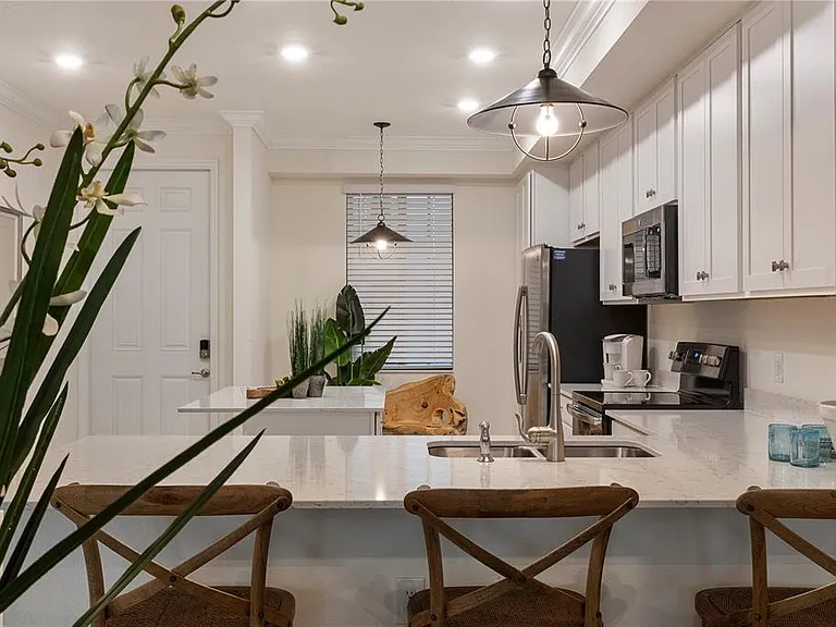 17510 Gawthrop Dr #104 — Photo 5
