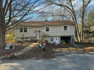 6 Elaine St, BOZRAH, CT 06334