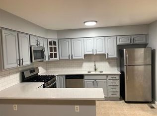 214 Clerk St FLOOR 1, Jersey City, NJ 07305