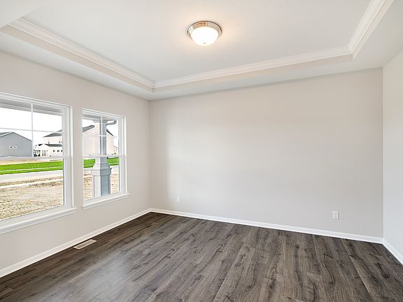 4th image of 13328 Light Ave