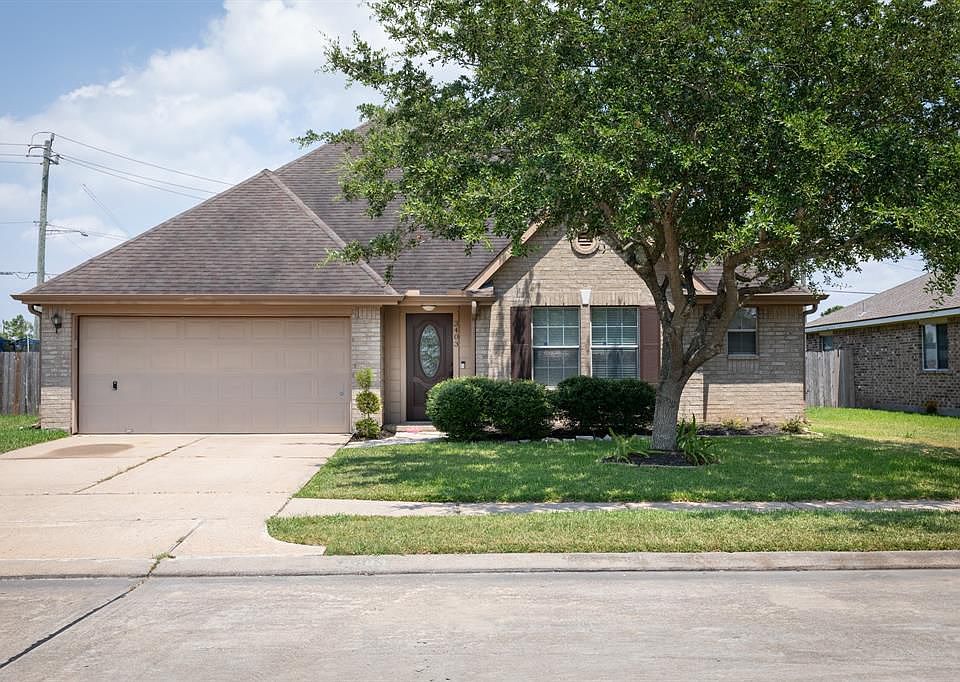 1st image of 3403 Cypress Village Dr
