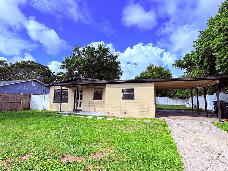 2708 Geoffrey Dr — Photo 1