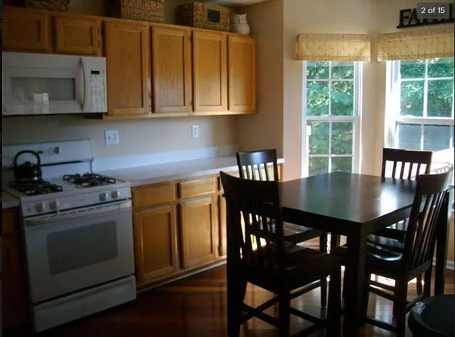 46 Jared Dr — Photo 2