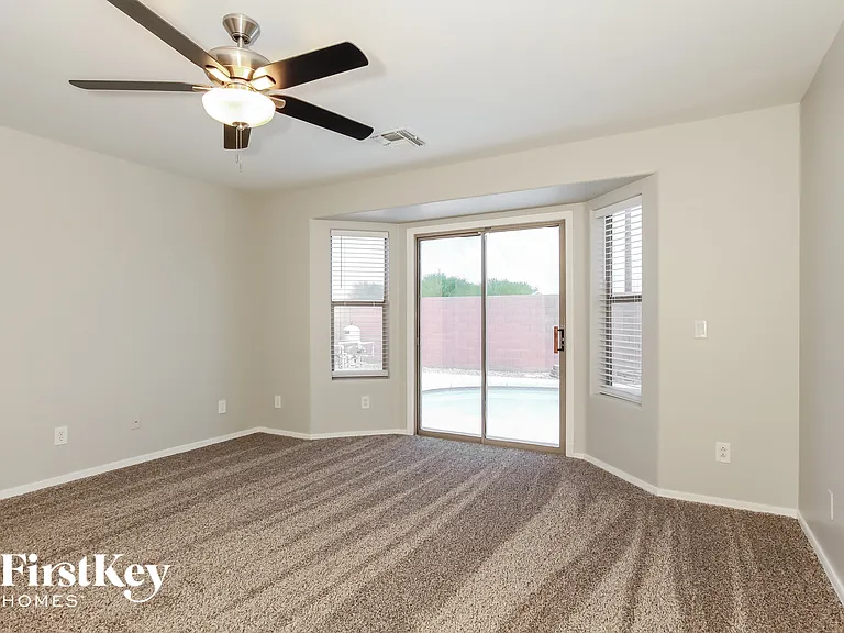 1491 S 171st Ln — Photo 7